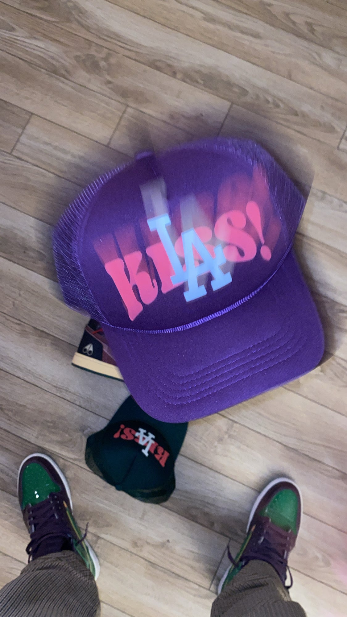 KISS! LA OG Trucker